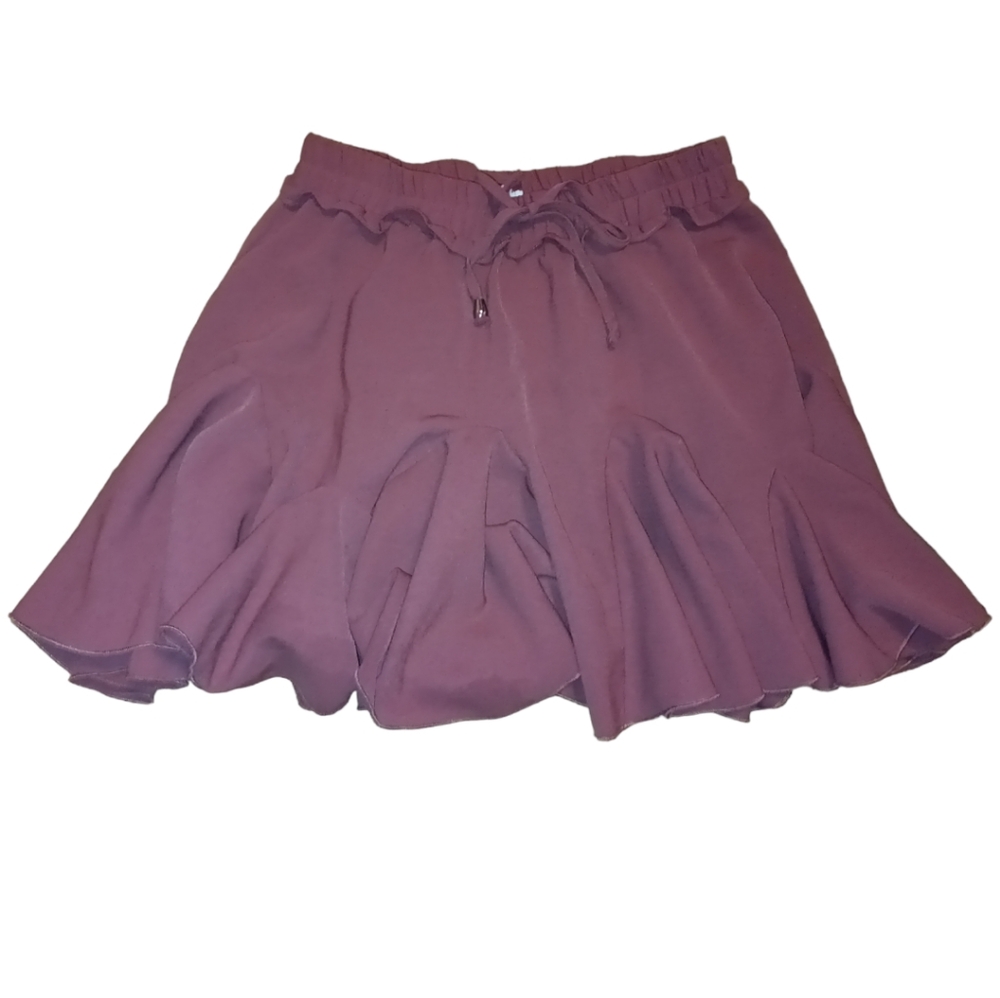 Size M maroon skorts